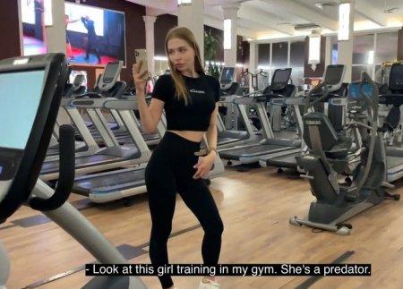 Пикапнул телку в египетском отеле и отодрал в сортире